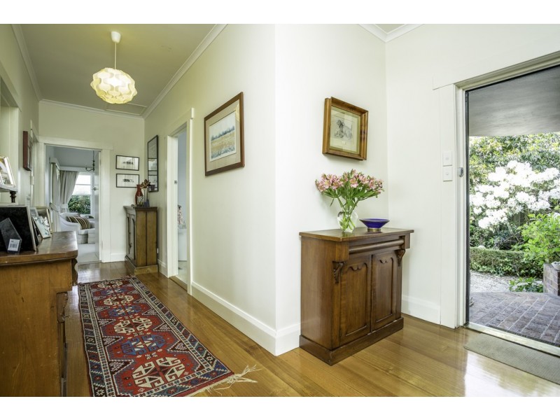 11 Riverdale Grove, Newstead TAS 7250