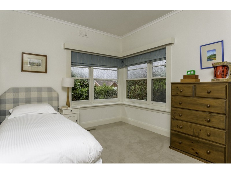 11 Riverdale Grove, Newstead TAS 7250