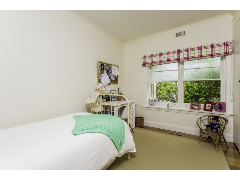 11 Riverdale Grove, Newstead TAS 7250