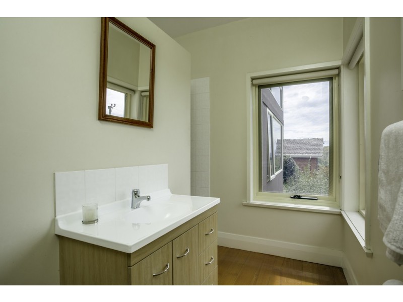 11 Riverdale Grove, Newstead TAS 7250