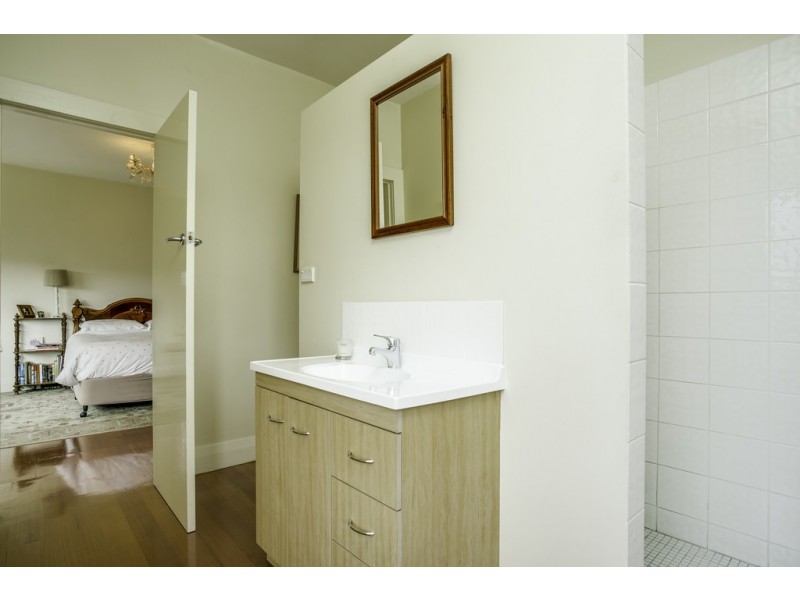 11 Riverdale Grove, Newstead TAS 7250