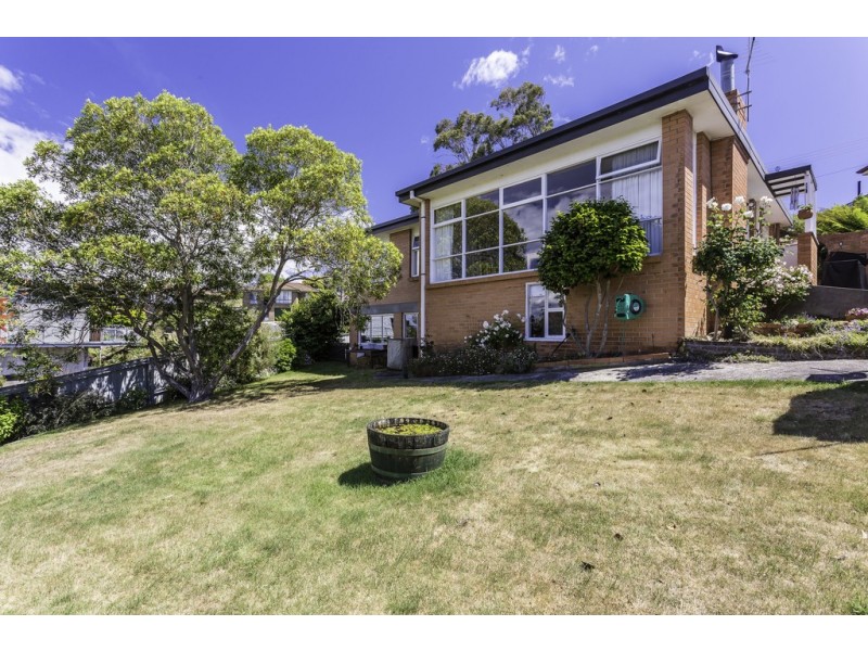 17 Nichols Street, Kings Meadows TAS 7249