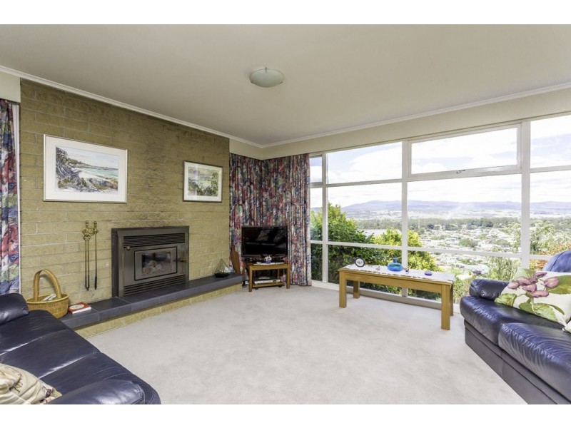 17 Nichols Street, Kings Meadows TAS 7249