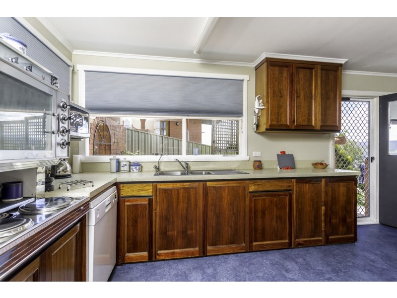 17 Nichols Street, Kings Meadows TAS 7249