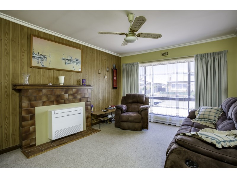 3 Kelvin St, Youngtown TAS 7249