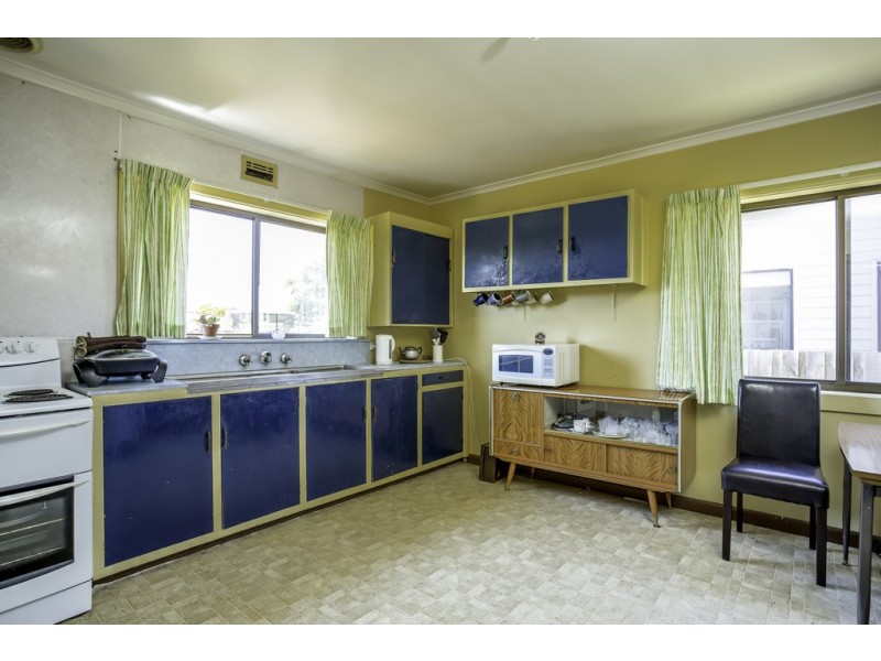 3 Kelvin St, Youngtown TAS 7249