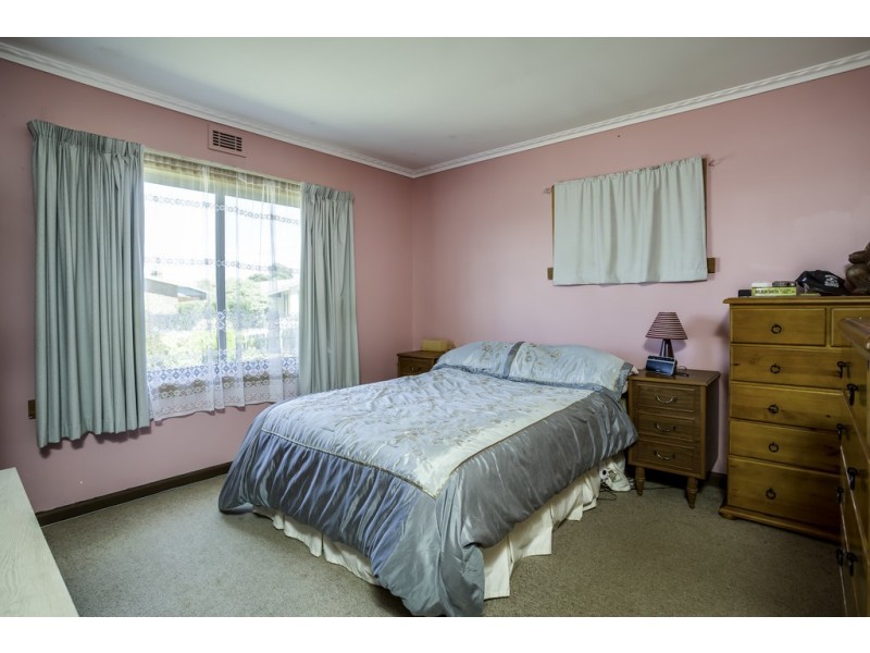 3 Kelvin St, Youngtown TAS 7249