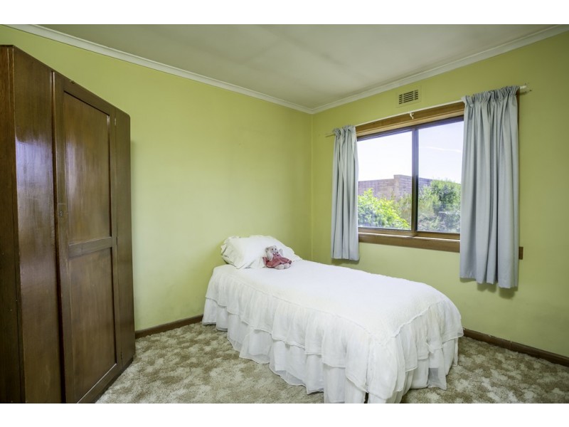 3 Kelvin St, Youngtown TAS 7249