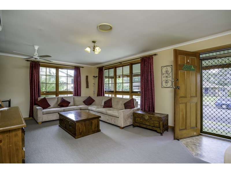 25 Parklands Parade, Newnham TAS 7248