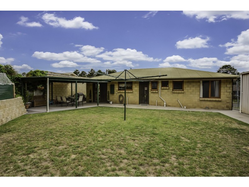 25 Parklands Parade, Newnham TAS 7248