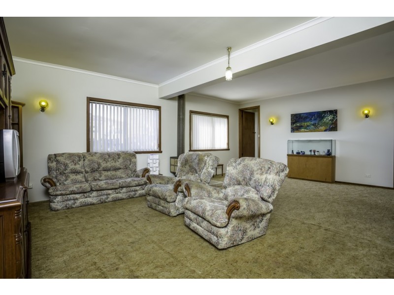 14 Victoria Street, Youngtown TAS 7249