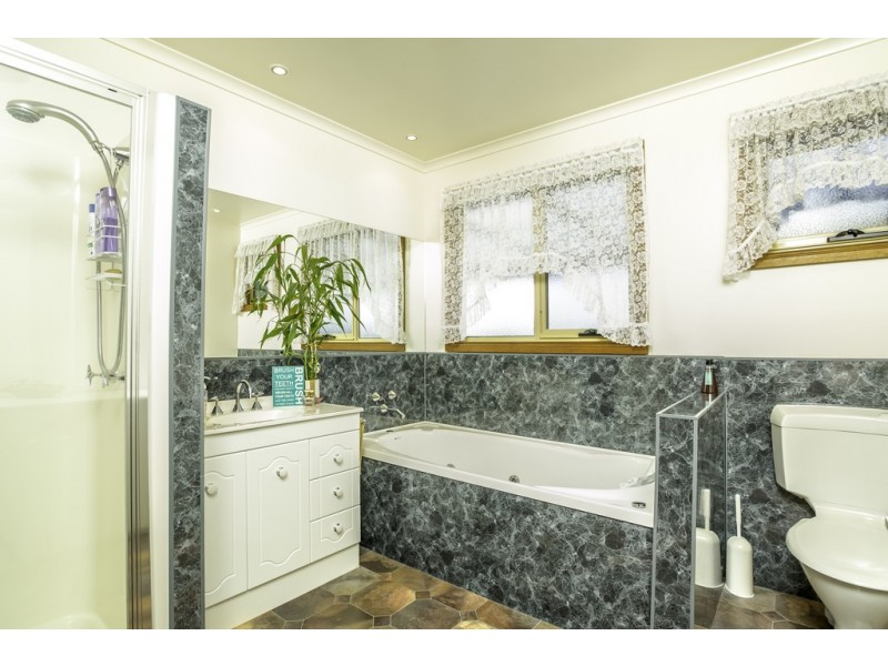 16 Vermont Rd, Mowbray TAS 7248