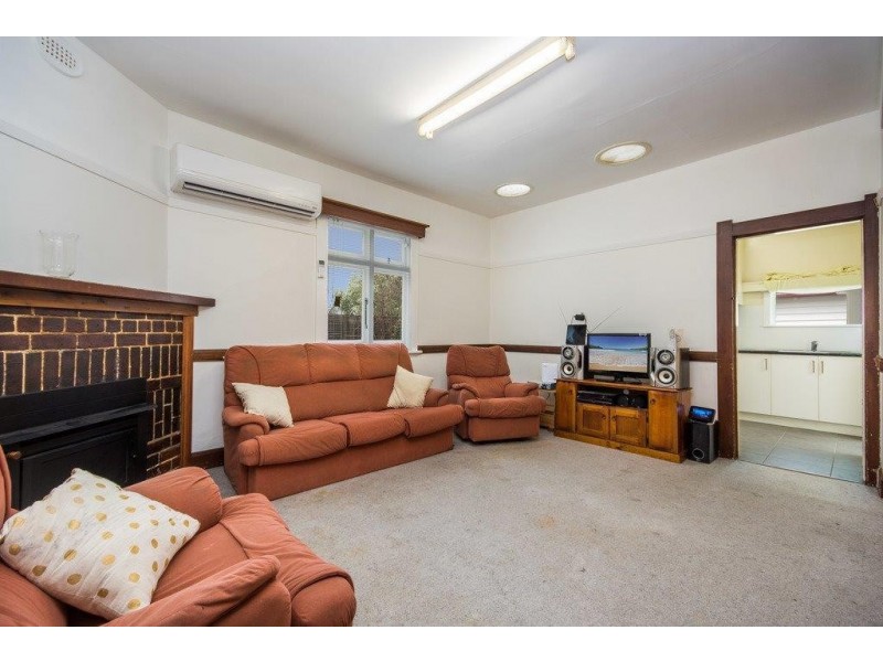 2 Foch St, Mowbray TAS 7248