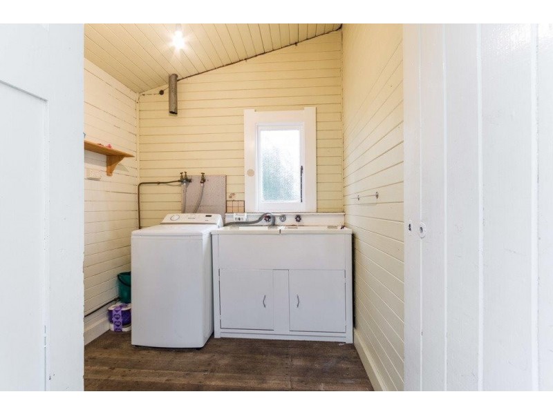 2 Foch St, Mowbray TAS 7248