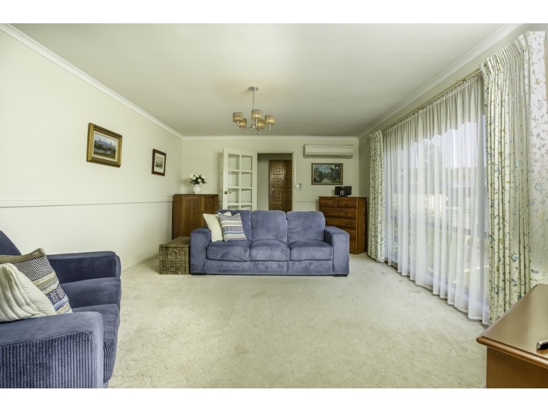 2 Downing St, Riverside TAS 7250