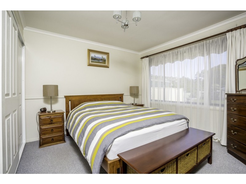 2 Downing St, Riverside TAS 7250