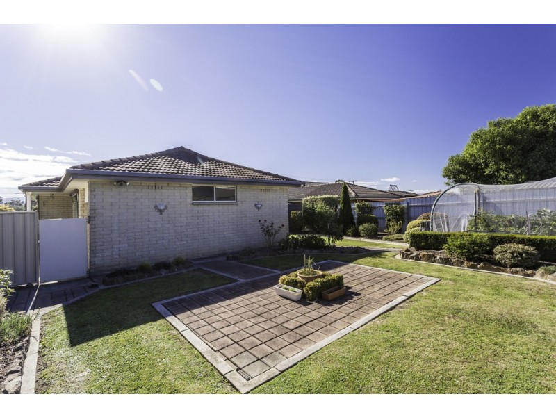 2 Downing St, Riverside TAS 7250