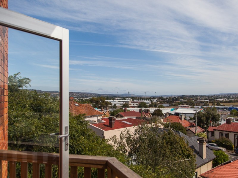 2/1 Bifrons Crt, Launceston TAS 7250