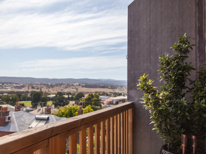 2/1 Bifrons Crt, Launceston TAS 7250