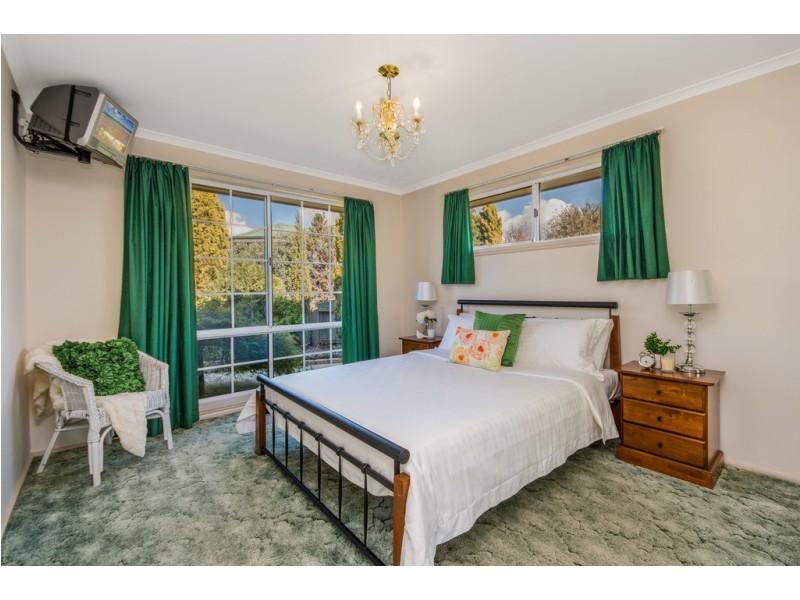 45 Rothesay Close, Newnham TAS 7248