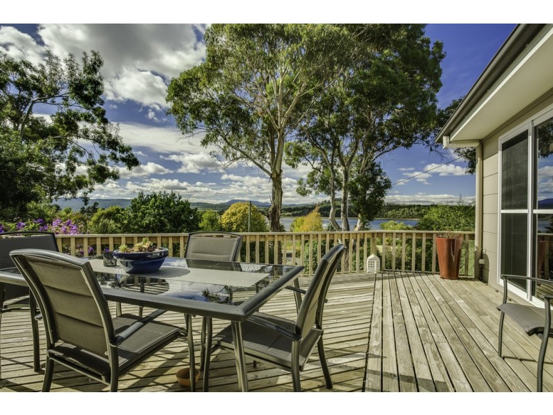 11 Old Coach Road, Gravelly Beach TAS 7276