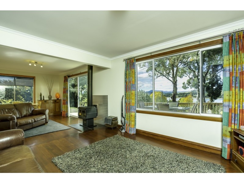 11 Old Coach Road, Gravelly Beach TAS 7276