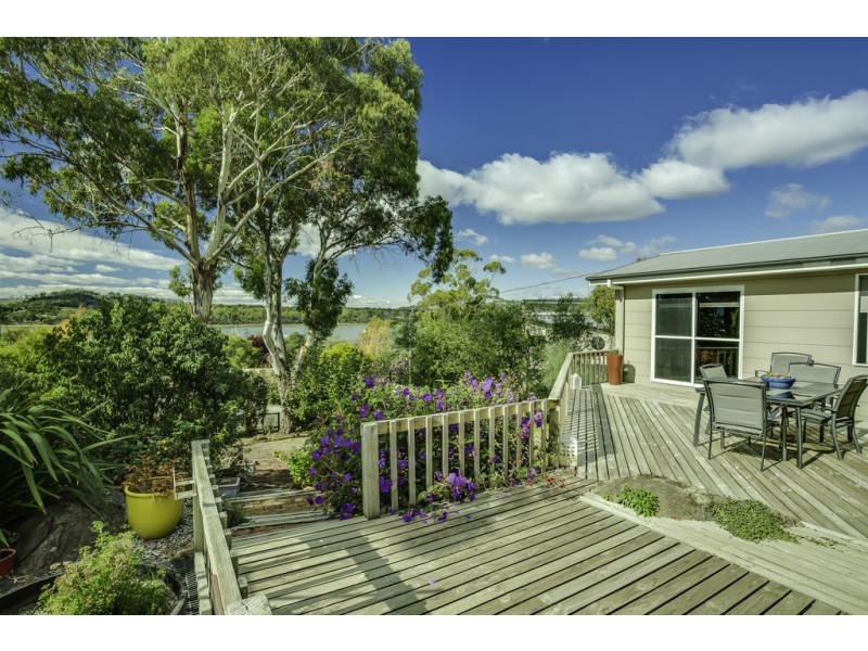 11 Old Coach Road, Gravelly Beach TAS 7276