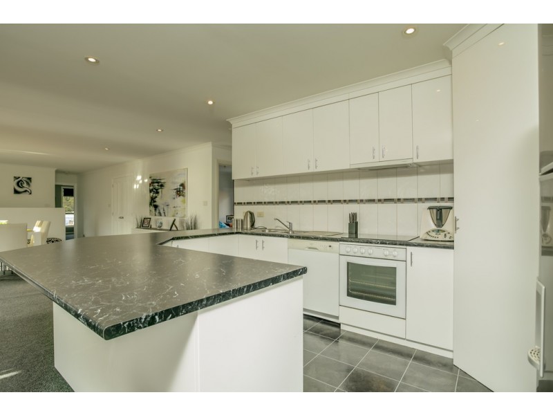 4 Jasmine Crt, Prospect TAS 7250