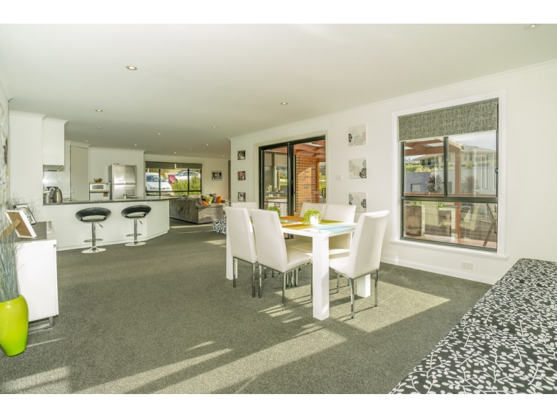 4 Jasmine Crt, Prospect TAS 7250