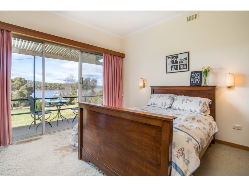 76 Gravelly Beach Rd, Blackwall TAS 7275