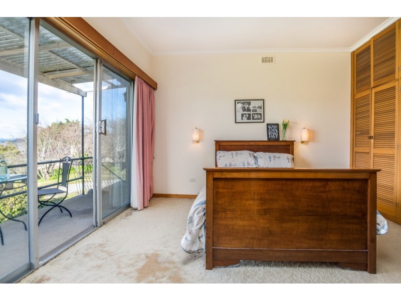 76 Gravelly Beach Rd, Blackwall TAS 7275