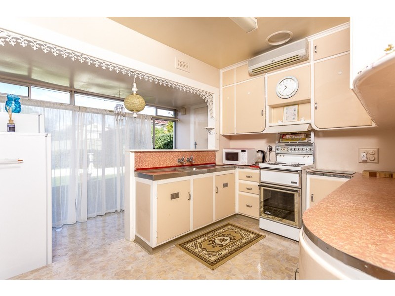 2 Bennett St, South Launceston TAS 7249