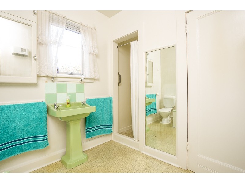 2 Bennett St, South Launceston TAS 7249