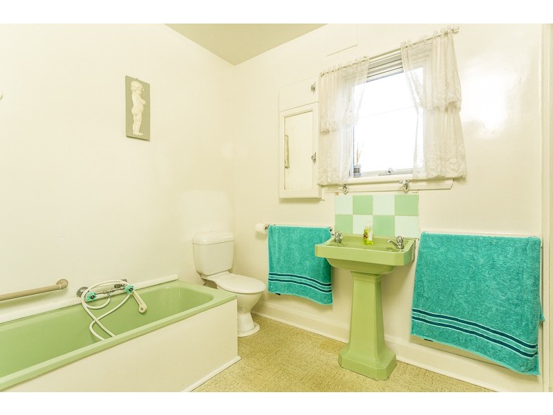 2 Bennett St, South Launceston TAS 7249