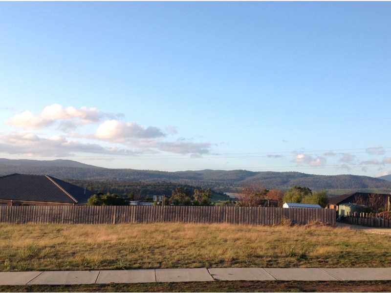 2 Triglia Crt, Legana TAS 7277