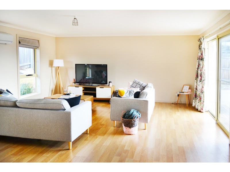 2/4 Gosling Grove, Legana TAS 7277