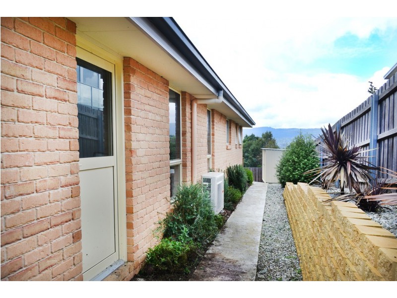 2/4 Gosling Grove, Legana TAS 7277
