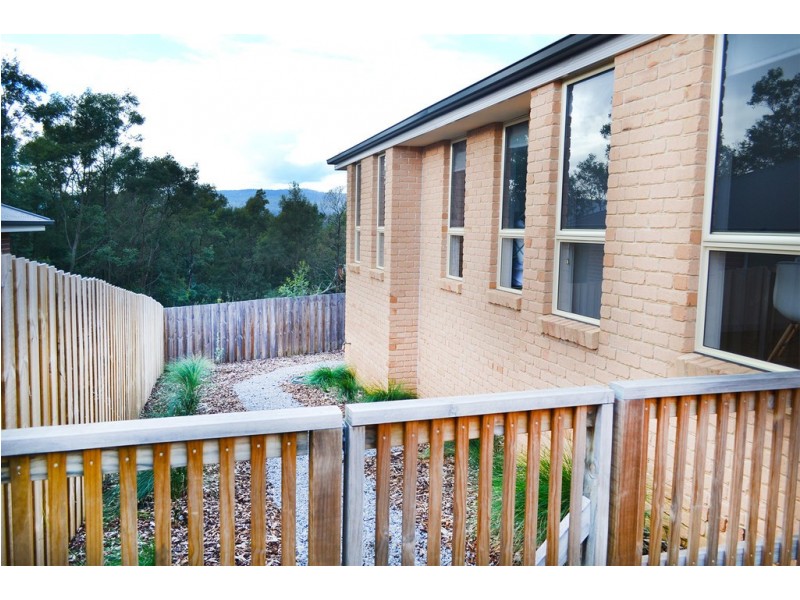 2/4 Gosling Grove, Legana TAS 7277
