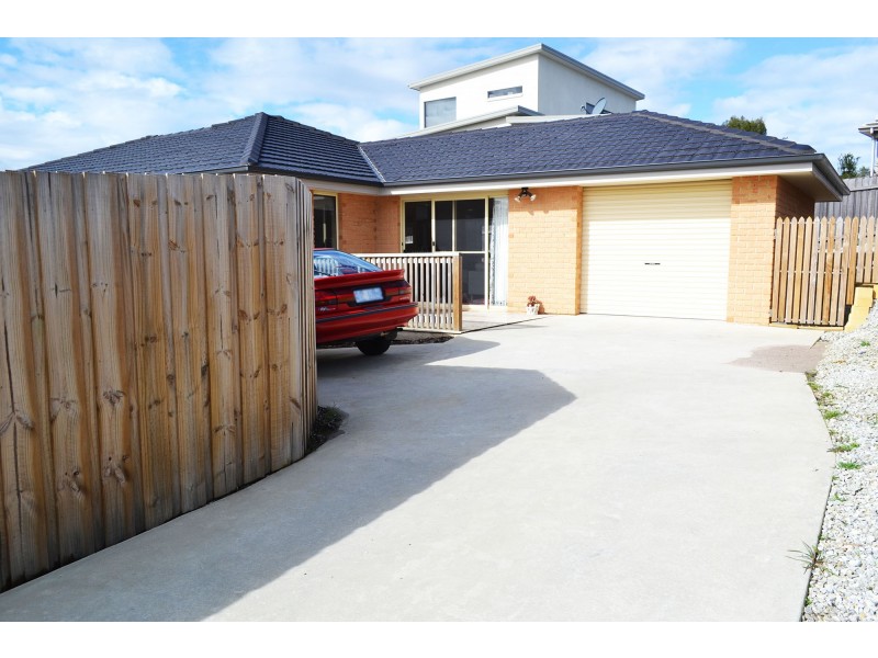 2/4 Gosling Grove, Legana TAS 7277