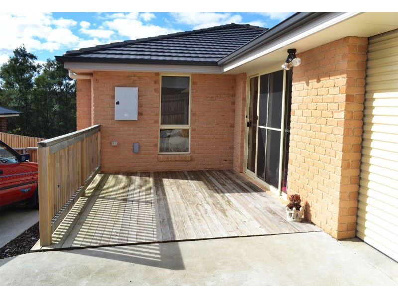 2/4 Gosling Grove, Legana TAS 7277