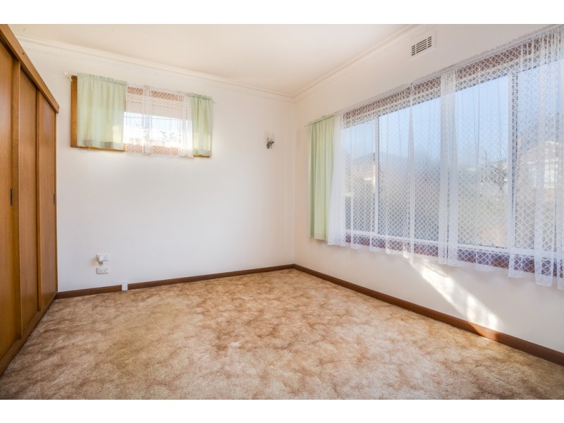 15 Helen St, Newstead TAS 7250