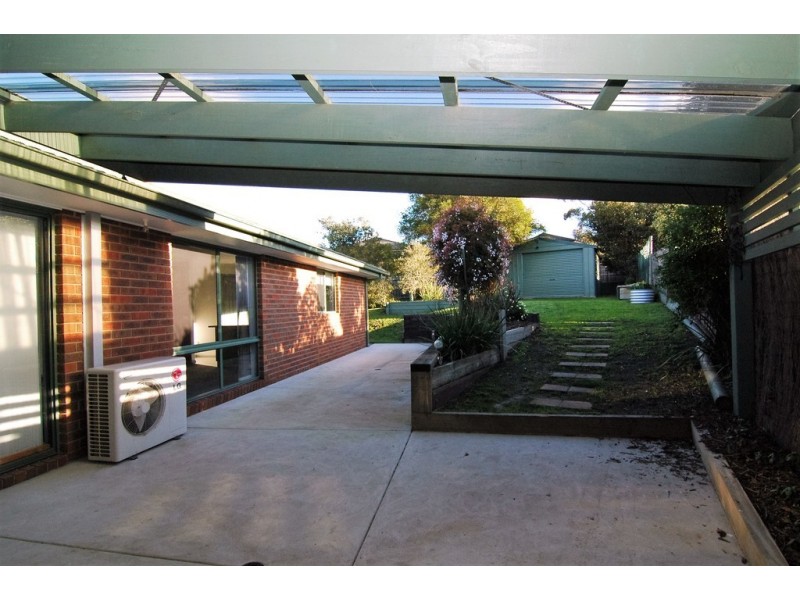 2 Carawatha Avenue, Clifton Springs VIC 3222