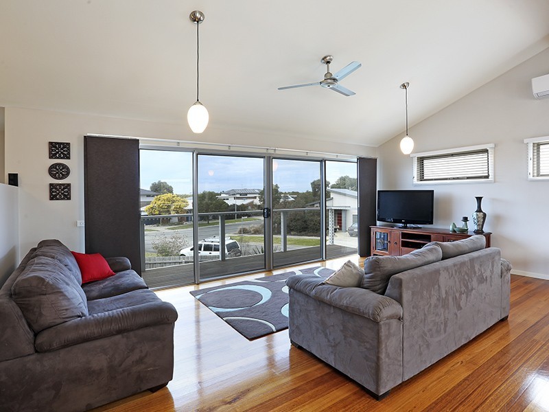 31 Edwards Point Road, St Leonards VIC 3223