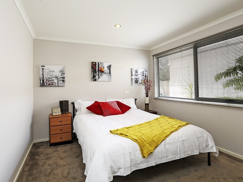 31 Edwards Point Road, St Leonards VIC 3223