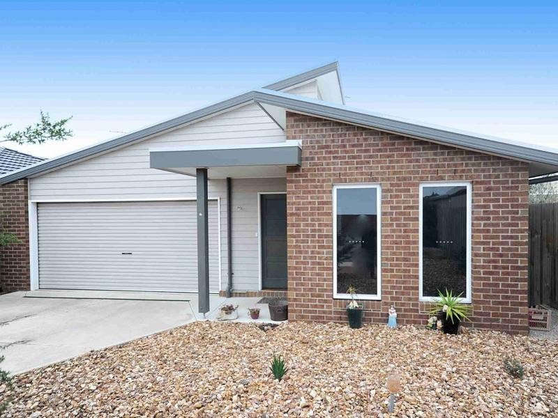 7 Waters Way, St Leonards VIC 3223