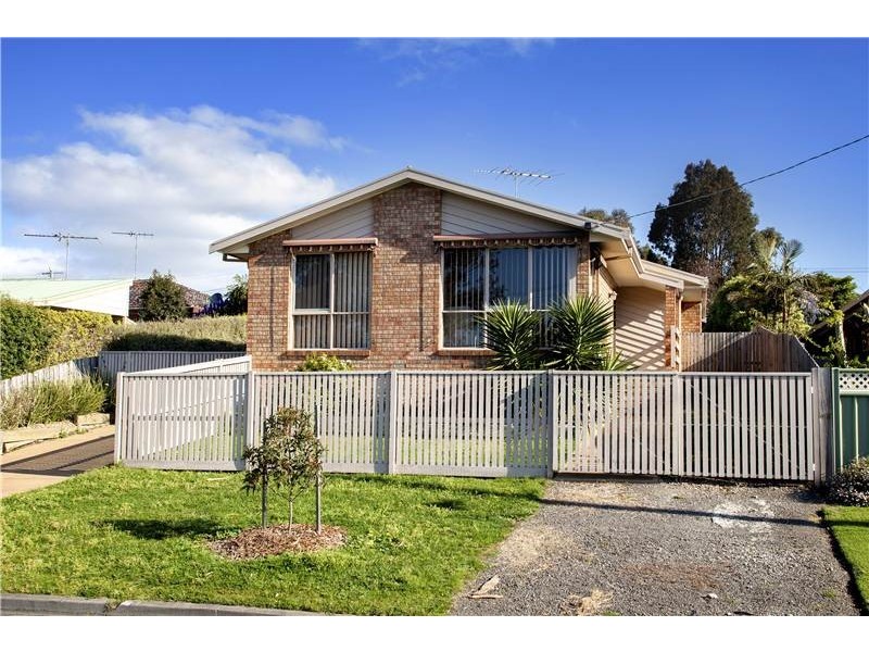 65 Bayshore Avenue, Clifton Springs VIC 3222