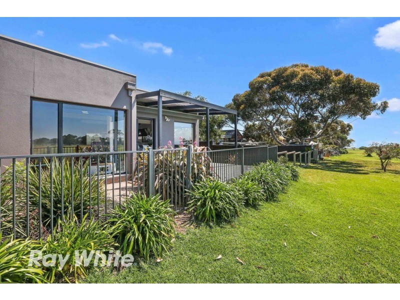 2/1 High Ridge Drive, Clifton Springs VIC 3222