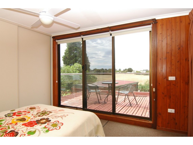 13 Coach Road, Indented Head VIC 3223