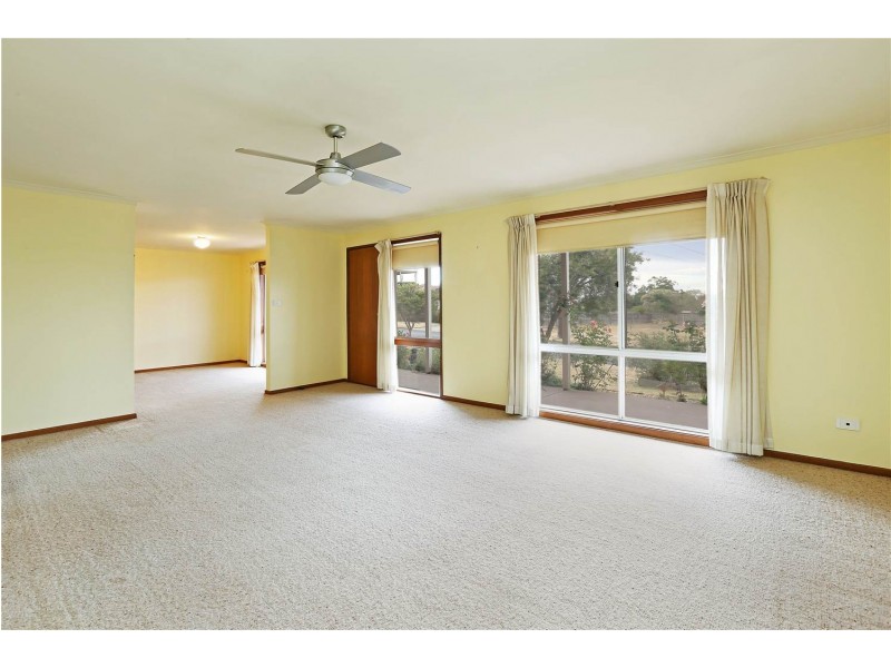 2/23 Country Club Drive, Clifton Springs VIC 3222