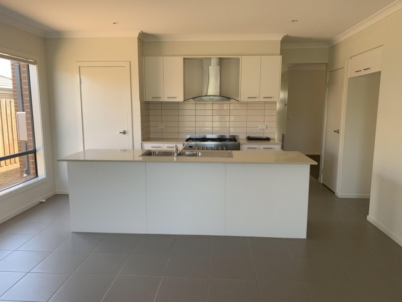 31 Border Collie Close, Curlewis VIC 3222